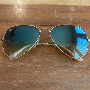 Ray-Ban Aviator Gradient Sunglasses